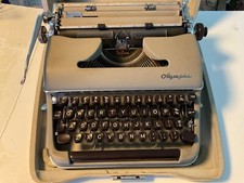 VTG. Olympia Standard Typewriter De Luxe. thumbnail