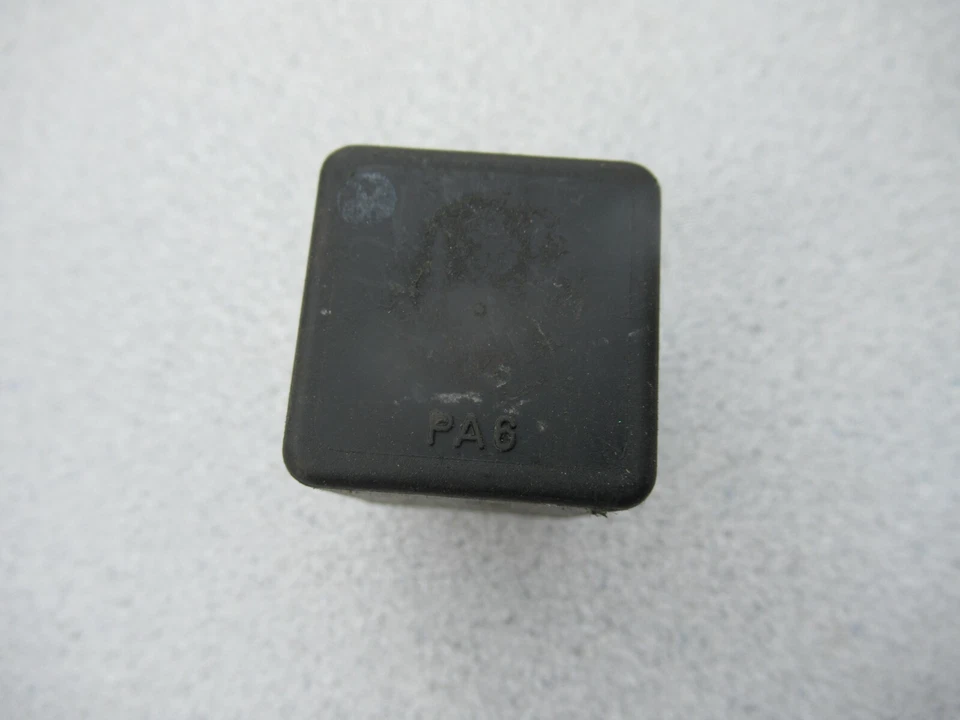 Relais De Souffleur A/C Multi-Usage Porsche 911 89 82 99 C#C18 - Photo 2/4