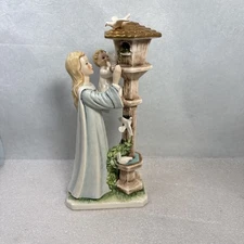 HUMMEL GOEBEL Western Germany MADONNA OF THE DOVES 1967