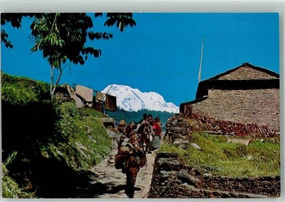 39763270 - Kathmandu Tracht Nepal
