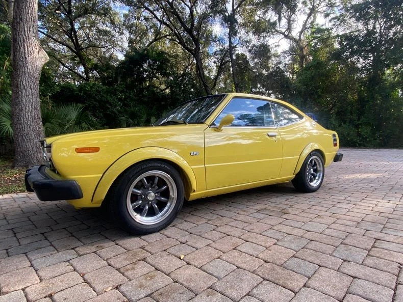 Toyota Corolla KE30 KE35 SR5 Model 1975 1976 Front left drivers Side Fender Rare - Image 2 of 4
