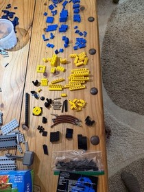 LEGO Star Wars: R2-D2 10225 Ready to assemble complete with instructions NO Box