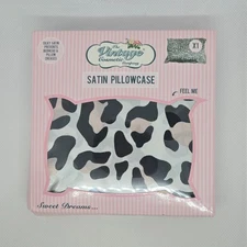 NIB The Vintage Cosmetic Co.: White Leopard Print Satin Standard Size Pillowcase