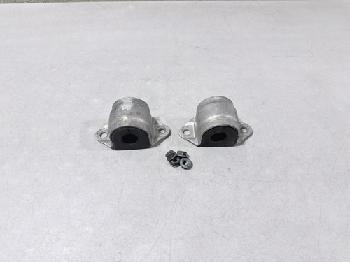 2003 - 2008 BMW E85 Z4 Front Sway Bar Center Mount Brackets Oem #2419