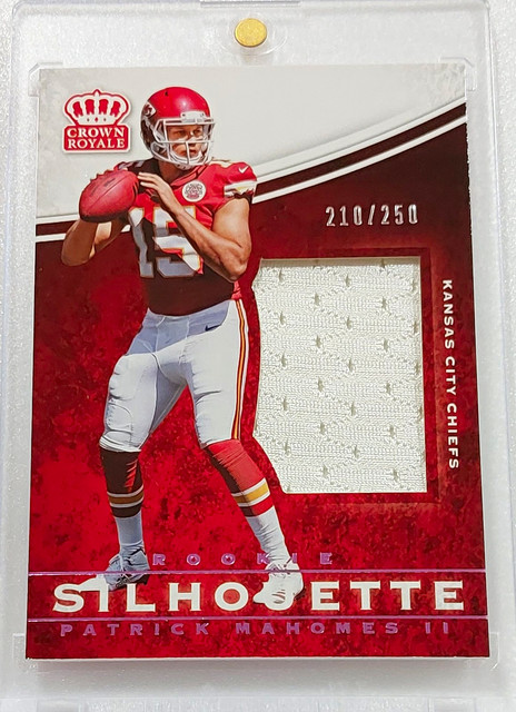 2017 Patrick Mahomes II Preferred Crown Royale Rookie Silhouette Pink #210/250