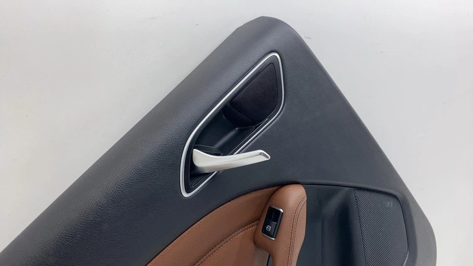 ⭕ 2014-2015 Mercedes-Benz B Electric Drive Rear Left Door Panel Trim Cover Brown - Imagem 2 de 4