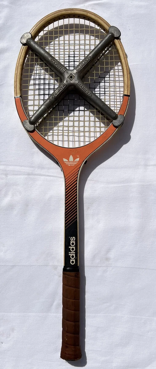 tuta adidas costo