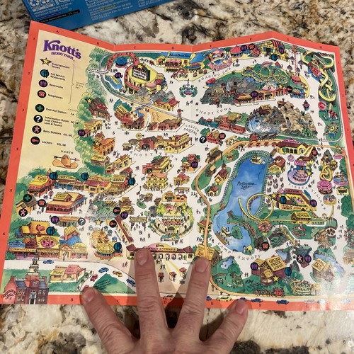 Knott's Berry Farm Fun Finder Map 1980’s Amusement Park Brochure Guide Snoopy - Picture 4 of 4
