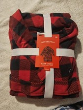 Wondershop Soft Fleece Christmas Kids Red Buffalo Plaid Robe Size 12