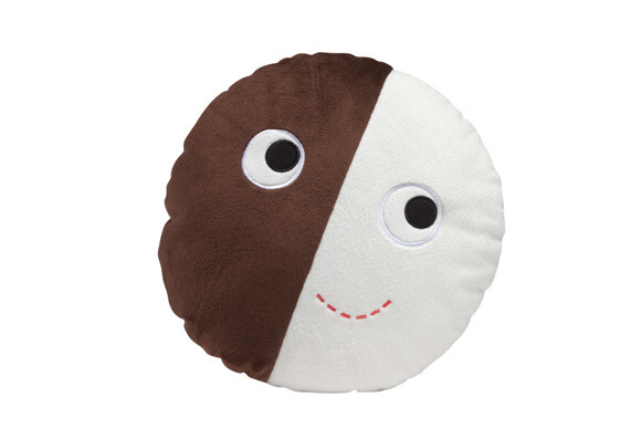 Peluche 30cm Yummyworld Black & White Cookie doudou original Kidrobot 12 pouces - 2