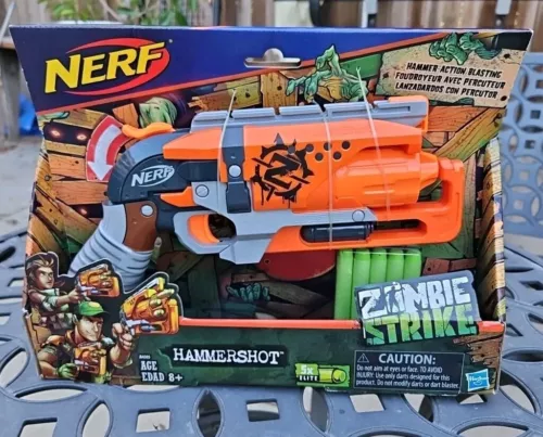 Nerf A4325 Zombie Strike Hammershot Blaster