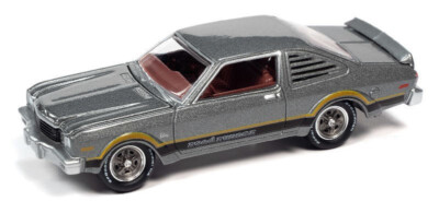 1976 Plymouth Volare Road Runner *RR* Johnny Lightning Muscle Cars  1:64