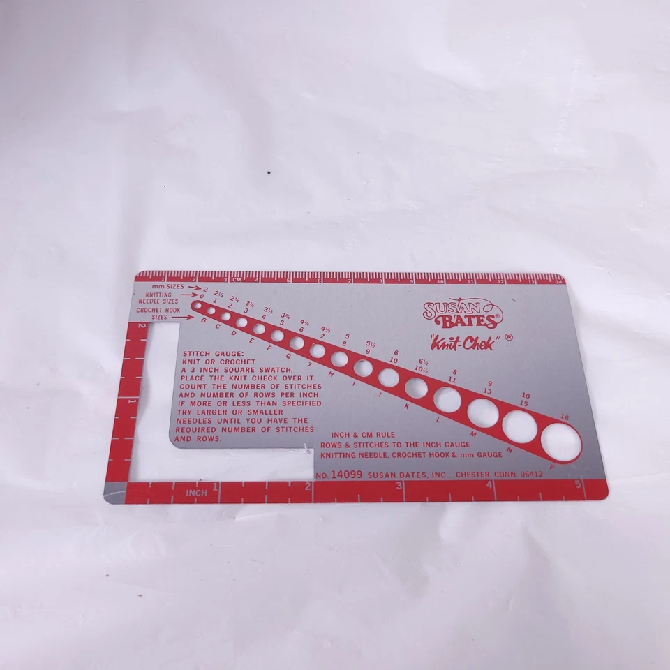 Medidor de punto a cheque tejido Susan Bates todo en uno Knitter’s Aide rojo 14099 Foto 4 de 4