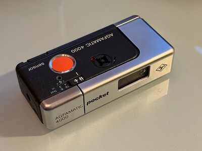 AGFAMATIC 4000 / Pocket Kamera mit Lederetui und Anleitung