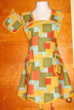 HANDMADE BIB APRON - PLUS SZ - AUTUMN PATCHWORK  RICK RACK - VINTAGE - RETRO