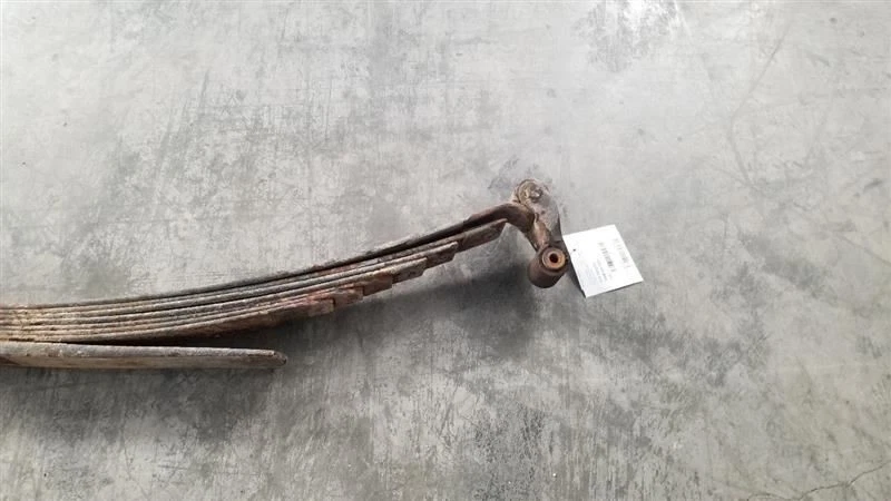 77 GMC C 10 1500 LEAF SPRING 5.7L 4X2 2WD 8 LEAF REAR LEFT DRIVER Foto 3 de 4