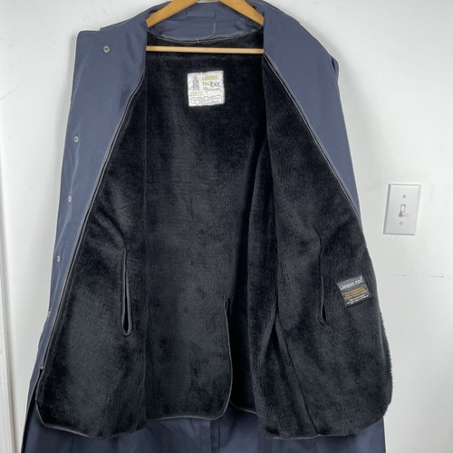 VTG London Fog Maincoats Sherpa Lined Navy Trench Coat Sz 38R - Picture 6 of 9