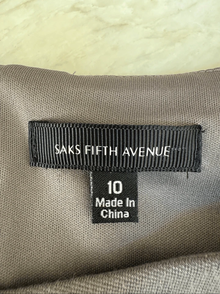 Vestido recto Saks Fifth Avenue rosa bordado gris talla 10 Foto 4 de 4