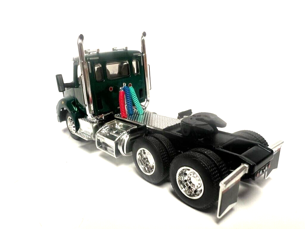 DCP / FIRST GEAR 1/64 SCALE T-880 KENWORTH DAY CAB, GREEN & CHROME