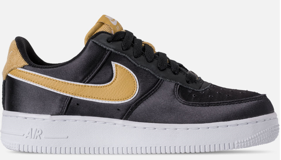 nike air force 1 07 se black gum
