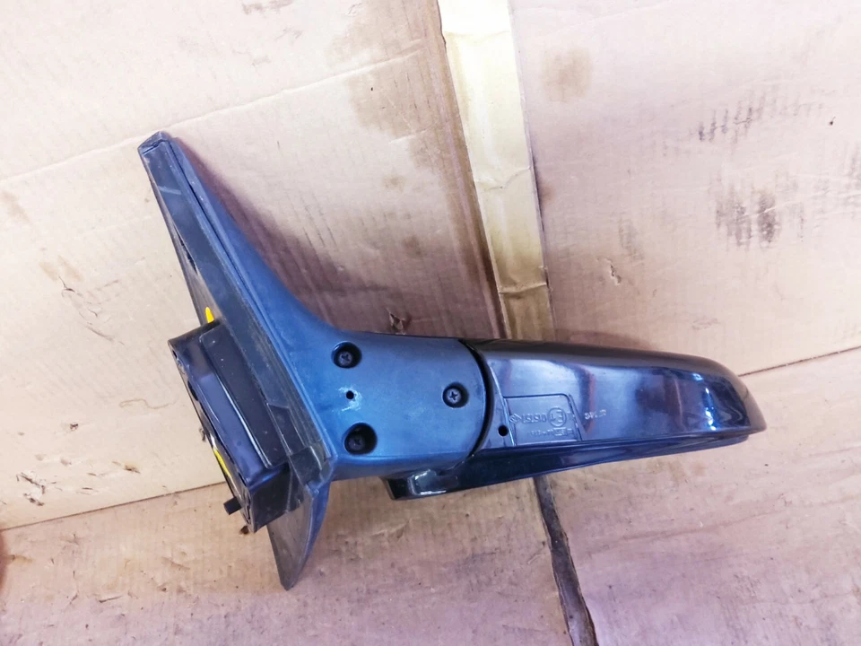 SUZUKI RENO ЗЕРКАЛО С ЭЛЕКТРОПРИВОДОМ СО СТОРОНЫ ВОДИТЕЛЯ ЧЕРНЫЕ ЦАРАПИНЫ И ПОТЕРТОСТИ 2006-2008 - Изображение 4 из 4