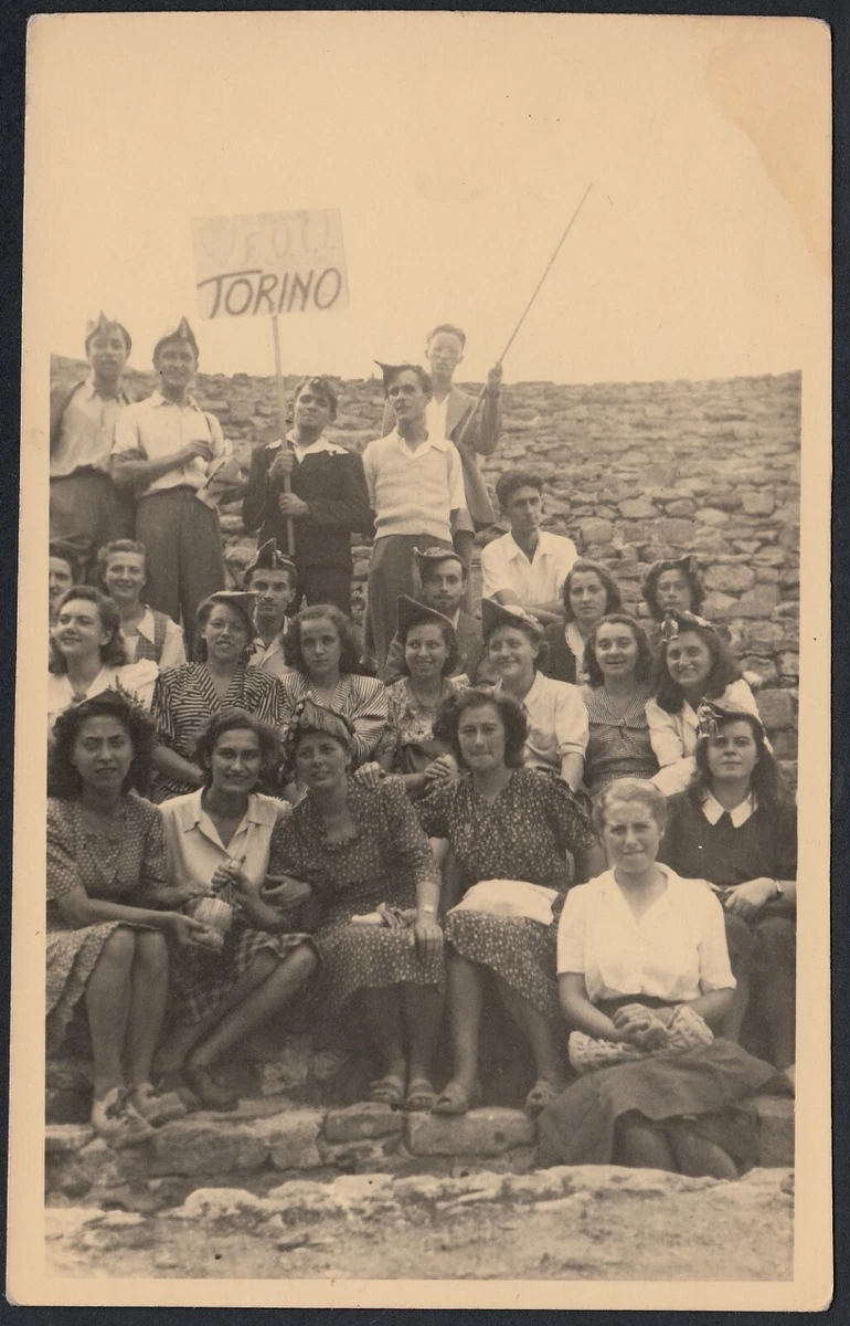 YZ7053 Fiesole FI 1946 Comitiva di Torino nell Anfiteatro