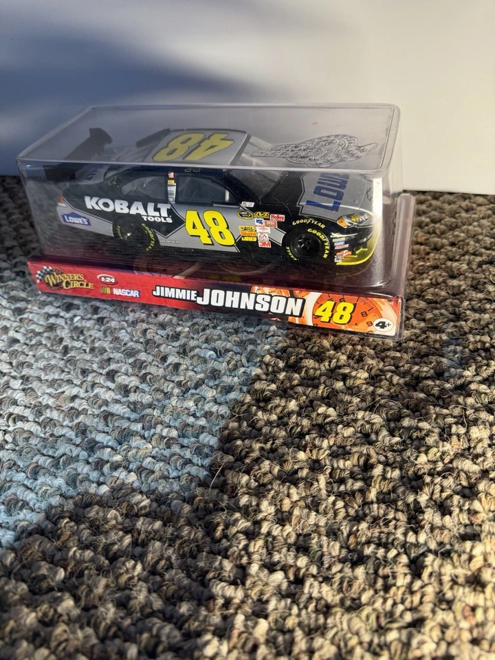 Raro círculo de ganadores de cobalto Jimmy Johnson Foto 3 de 4