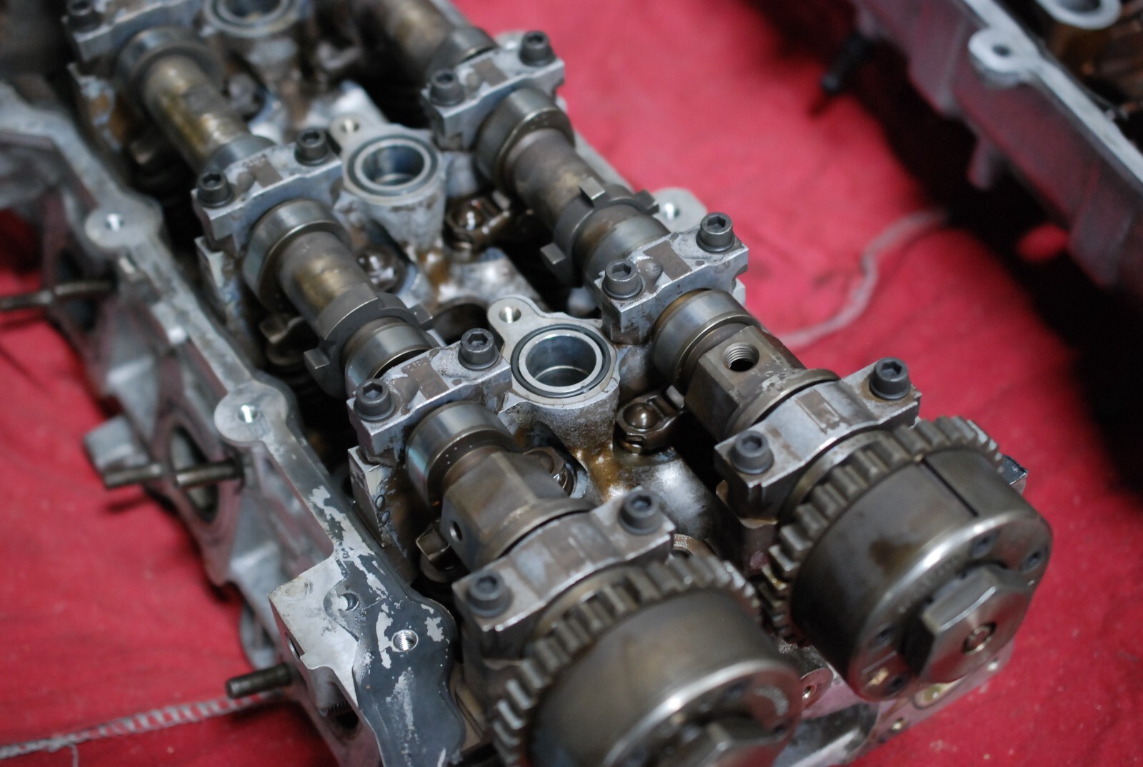 2014 - 2017 MASERATI GHIBLI 3.0 RIGHT HAND CYLINDER HEAD W VALVE COVER&FUEL RAIL