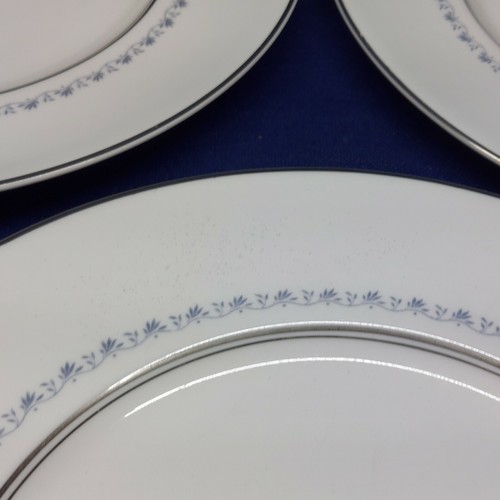 Vintage Royal Doulton England Bone China "Tiara" Set/3 Dinner Plates Retired - Picture 4 of 6