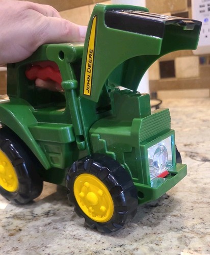 John Deere Green Tractor Kids Toy Flashlight By Learning Curve Sound & Lights - Picture 3 of 6