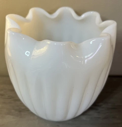 Vintage Round Milk Glass Vase Folded Scalloped Edge Ribbed Sides Collectible