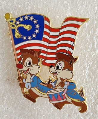     DISNEY PATRIOTIC  CHIP 'N' DALE COLONIAL FLAG~4TH of JULY LE 250 PIN