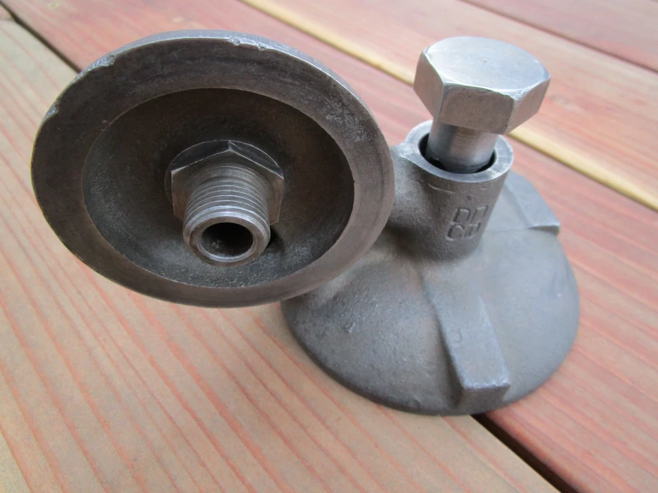 Adaptador filtro aceite Mopar Dodge Plymouth LA 273 318 340 90 grados parte # 2463661 Foto 2 de 4