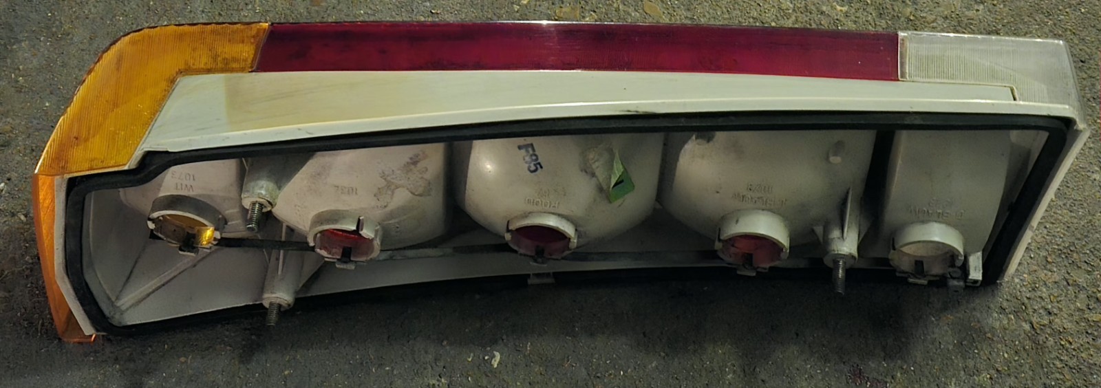 OEM 1980-86 Maserati Quattroporte S3 Pass Right RH Rear Tail Light Lamp Assembly