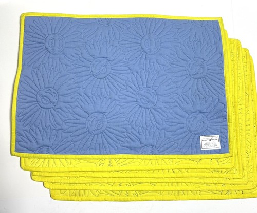 Pomegranate Brand Quilted Placemats Floral Pattern Yellow & Blue Reversible - Picture 3 of 9
