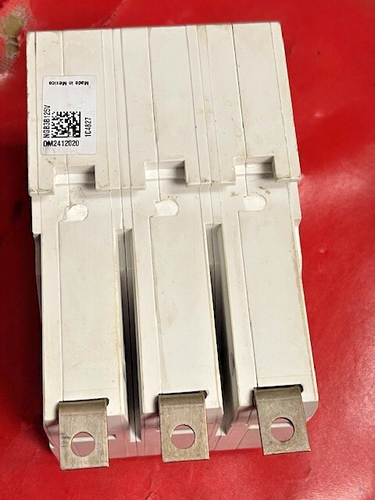 Siemens NGB3B125 Interruttore 3 Poli 480V 125 Amp 25K @ 480, 100k @ 240, Usato - Foto 7 di 7