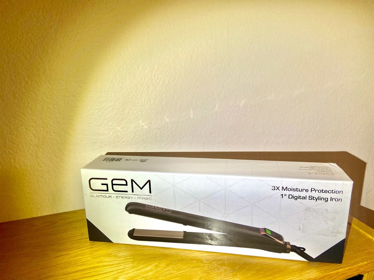 Gem 3x Moisture Protection 1" Digital Styling Flat Iron Titanium LED