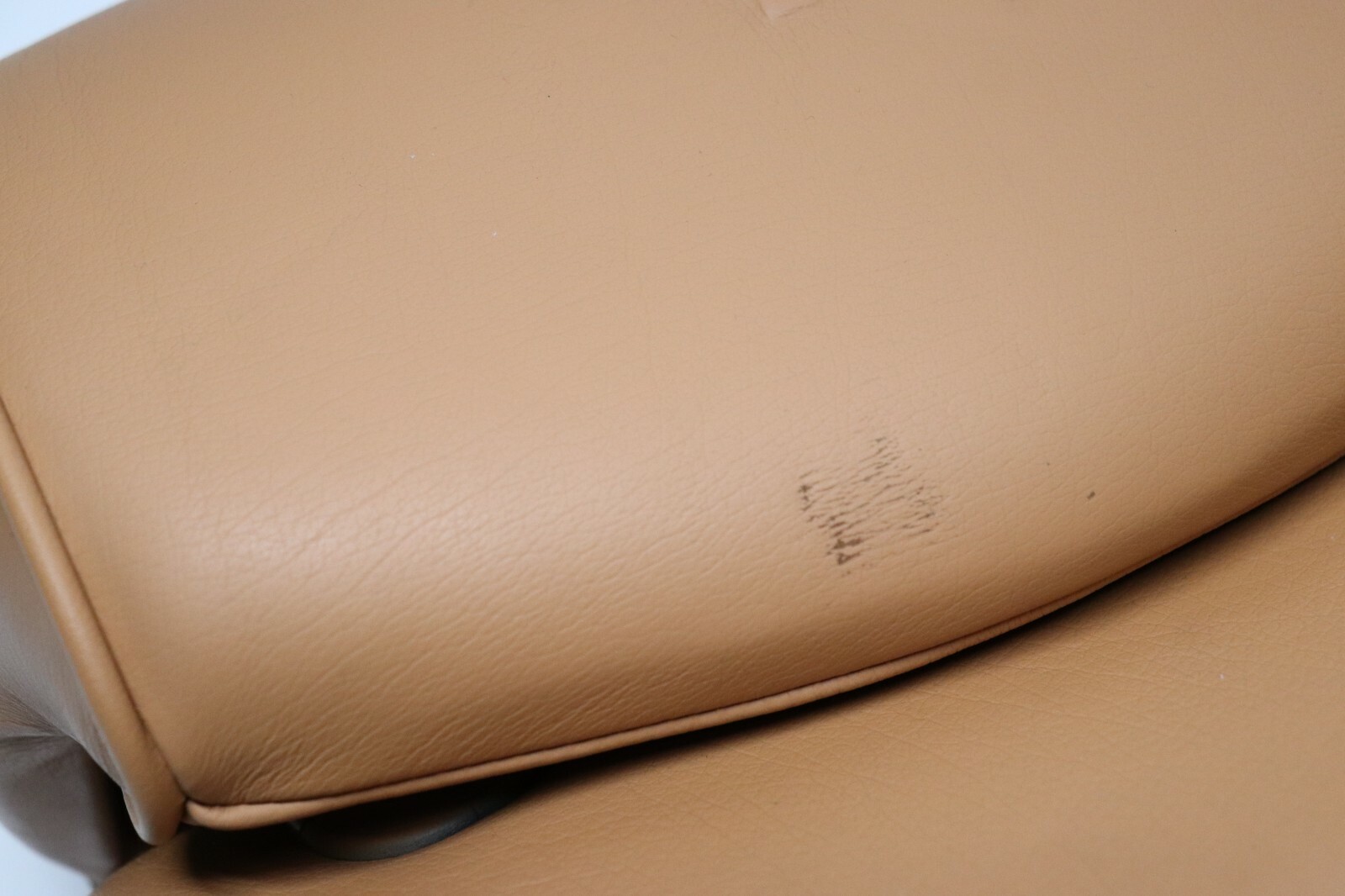 Maserati Quattroporte 2003-2008 REAR Headrest