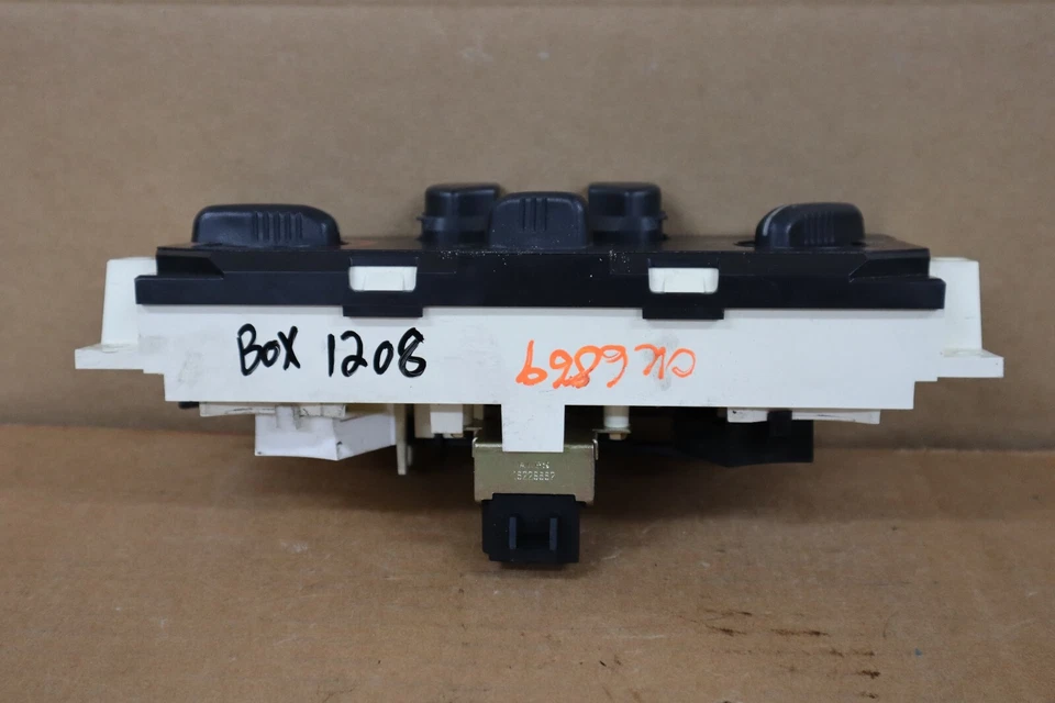 2004 2005 2006 GMC Canyon controle climático temperatura térmica CA FABRICANTE DE EQUIPAMENTO ORIGINAL 15238515 - Imagem 3 de 4