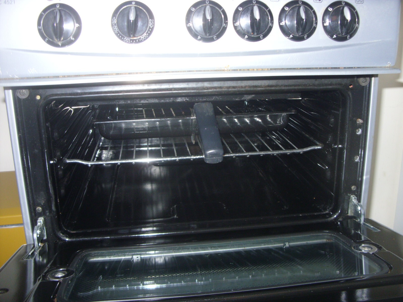 Beko DCC4521 silver electric cooker, ceramic hob, separate grill & fan