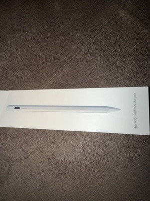 Ipad pencil (never used)(Detroit mi redford only)come with charger
