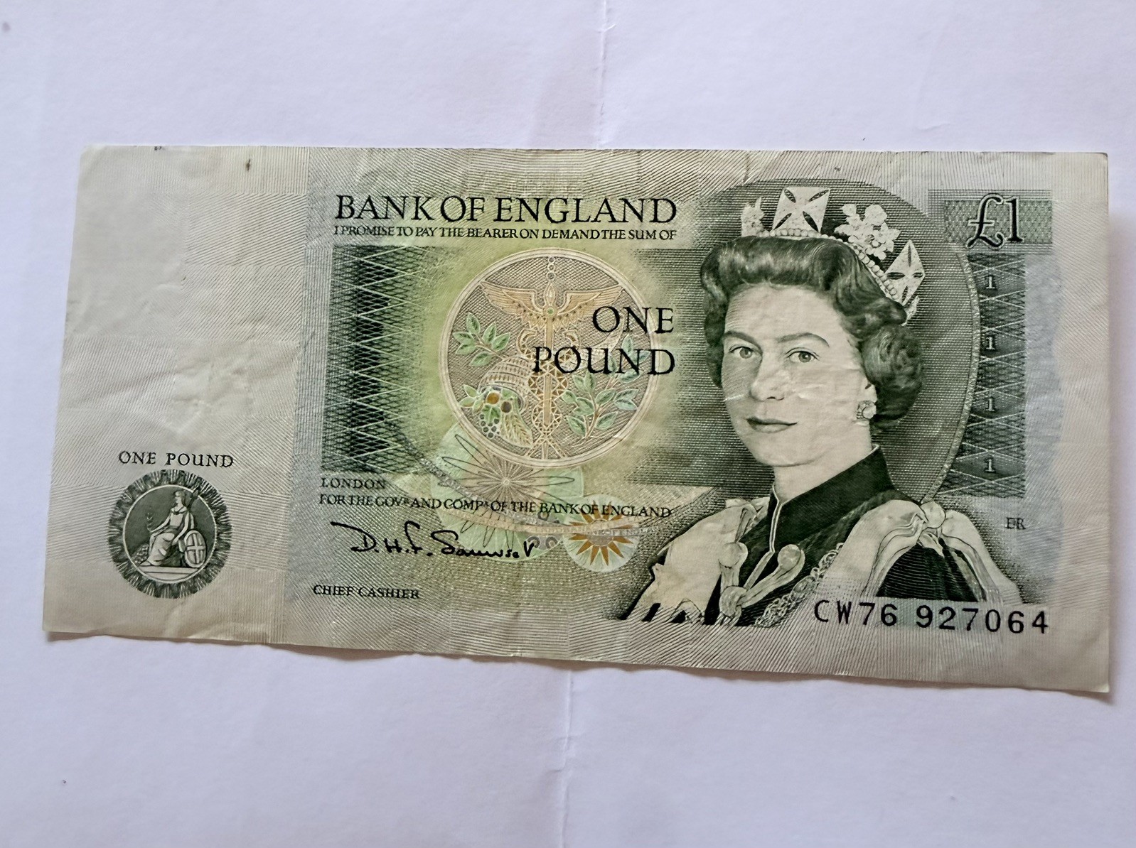 One Pound Paper Note One pound note Queen Elizabeth ll.,Bank of England | eBay UK