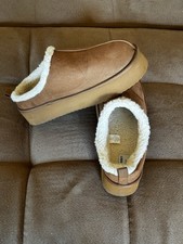 Old Navy Women's Brown Faux Suede Faux Fur Lined Slip-On Slippers Rubber Sole