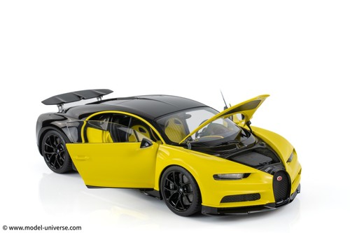 AUTOart - 1:18 Bugatti Chiron (Yellow Molsheim/Nocturne Black) - Composite Model - Picture 7 of 24
