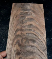 Walnut Crotch Raw Wood Veneer Sheet 5.5 x 20 inches 1/42nd             7222-30