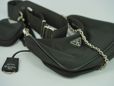 Prada Re-Edition 2005 Re-Nylon Schulter Kuriertasche Umhängetasche 12.2022