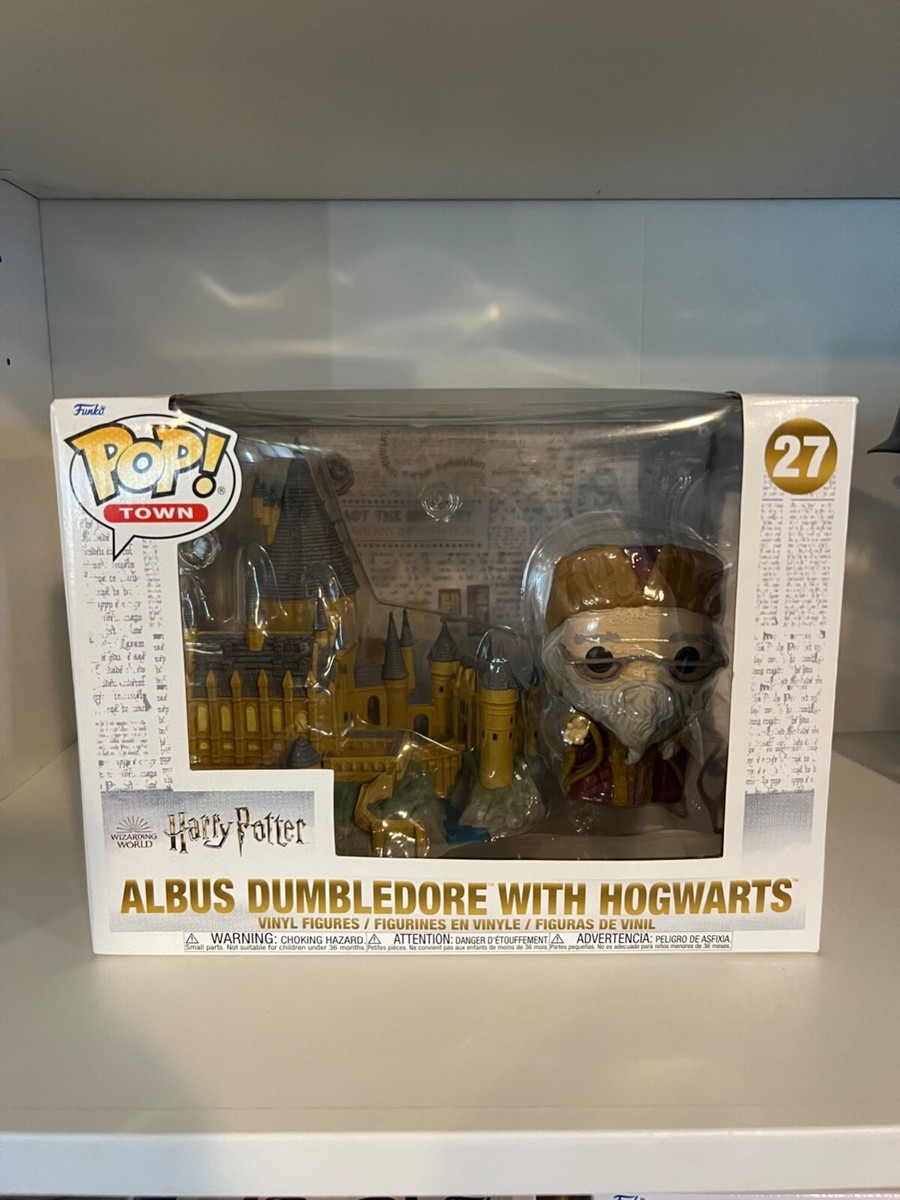DELUXE TOWN Albus Dumbledore with Hogwarts Funko Pop #27 Harry