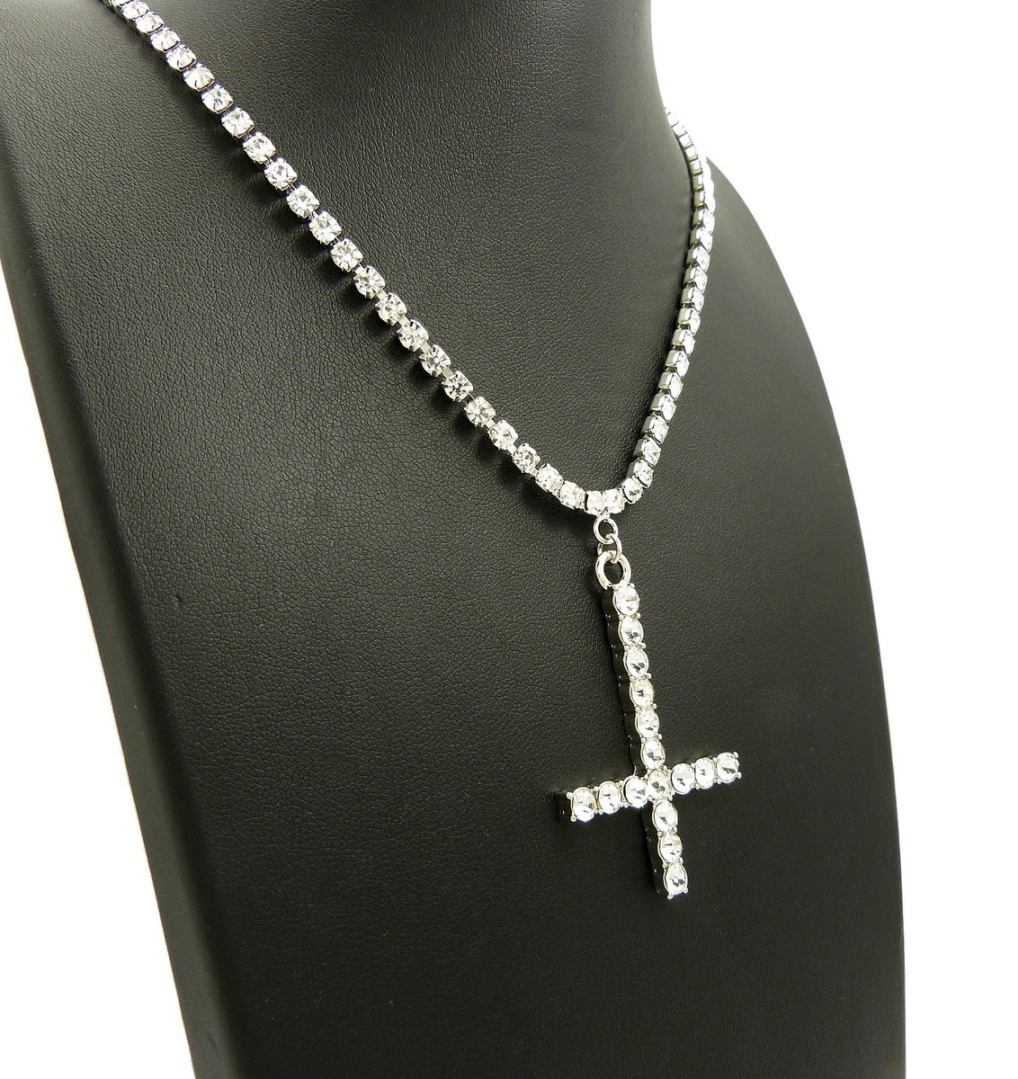 Iced Hip Hop Lil Uzi Vert's Cross Pendant & 18 Iced Hip Hop Lil Uzi Vert's Cross Pendant & 18