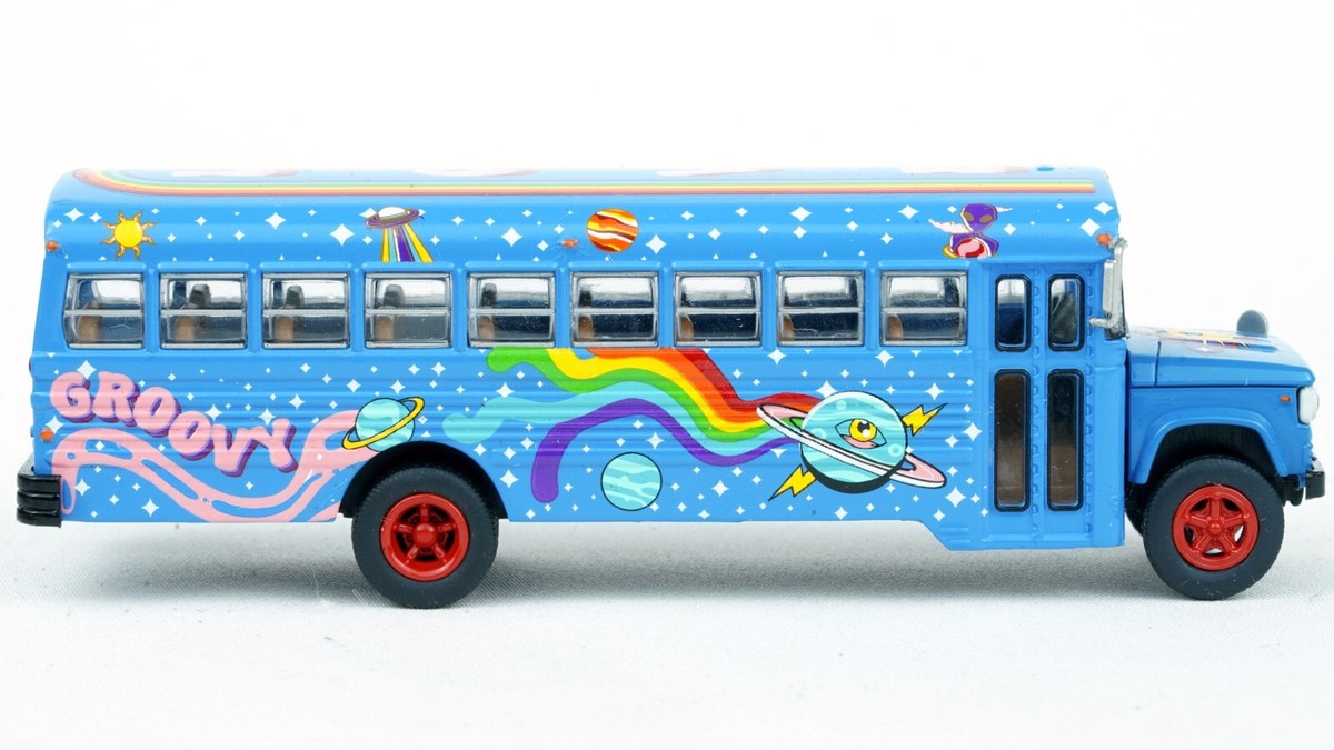 Brekina Dodge S600 School Bus Blue Hippie Flower Power #61334 HO 1