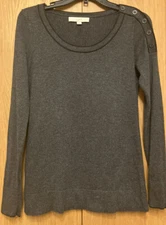 Loft Women’s Pullower Long Sleeves Grey Black Trim One Arm Buttons Size S   B10